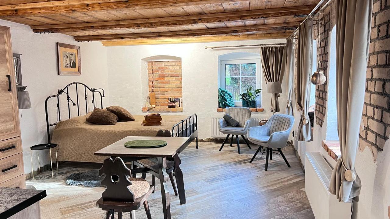 Apartamenty 3 Pory Roku Komarno Kültér fotó